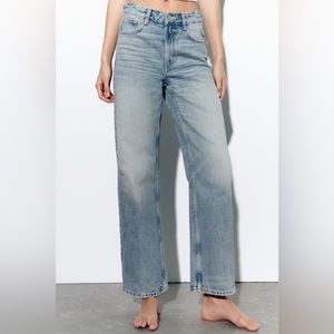 Zara TRF Mid-Rise Baggy Jeans